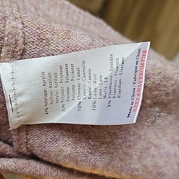 Esqualo Heart Sweater - Picture 3 of 5